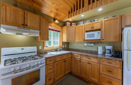 Tower Cabin | Last Min. Deals! Affordable 2 Bedroom Cabin Great For Short and Long Stays.