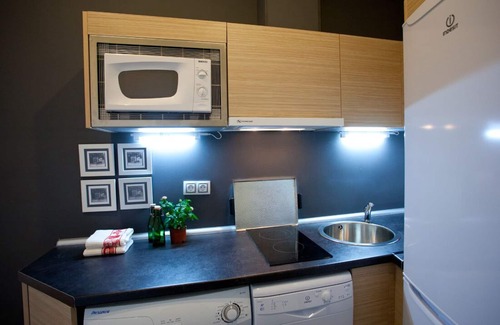 Centro Apartment | Last min rate Bright Central Goya Elegant Sol Suite