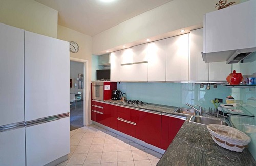 Poveromo Villa | *LAST MINUTE* VILLA TORRE Sleeps 8 with 2 pools, A/C few steps from the beach