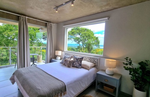 San Bernardino Apartment | Lasuiza Suites