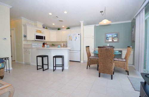 Cudjoe Key House | LATITUDE ADJUSTMENT