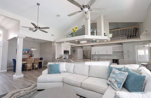 Fort Myers Shores House | Latitude Adjustmentnn