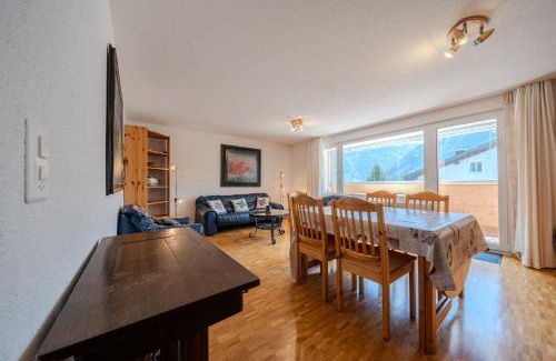 Arosa Apartment | Latschüel by Arosa Vacations, Familienwohnung im Zentrum mit Privatparkplatz