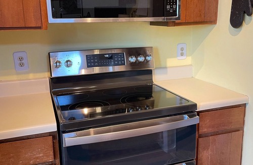 Wintergreen Condo | Laurelwood Condo, Walk to Slopes, The Market & Restaurants + NFL Sunday Ticket