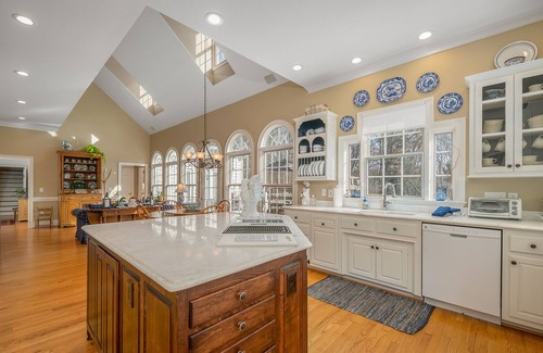 Lynn House | Laurelwood of Tryon | Distinctive Old-World Luxury Including a Pool, Hot Tub, and Game Room