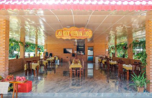 Quan Tom Cabin | Lava Rock Viet Nam Lodge