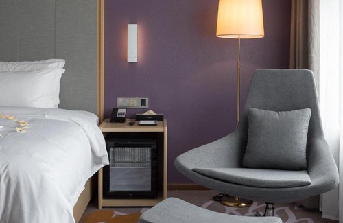 Yangjiang Hotel | Lavande Hotel Yangchun Donghu