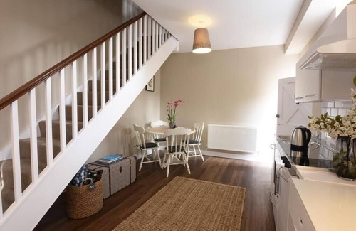 Charlton Apartment | Lavant at Woodstock Suites