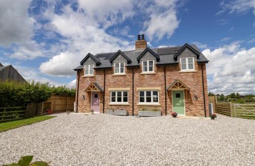 Oxhill House | Lavender Cottage