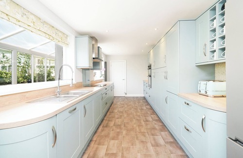 Ridgeway House | Lavish celebrations - Pool, HotTub, Bar & Sauna