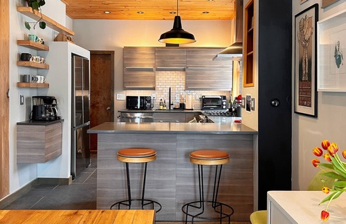 Lawrenceville House | Lawrenceville Pittsburgh Modern Loft Home