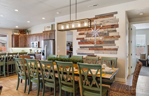 Santa Clara House | Lazy River Lookout #116 -Sleeps 26- Zion, Southern Utah, St George, boating, ATV