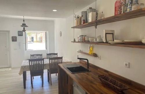 Setubal House | LazyDaze!