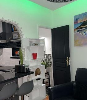 Petit-Colombes Apartment | Le 2e Colombier