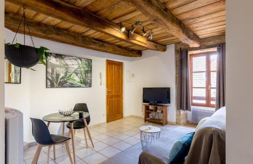Cremieu Apartment | Le 8 rue Mulet