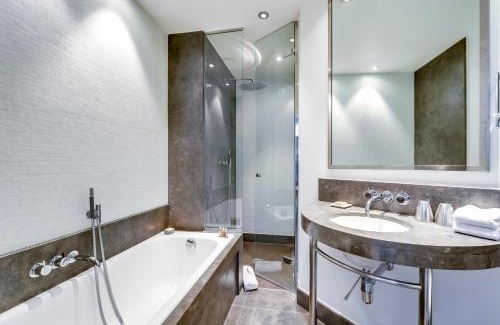 8th Arrondissement Hotel | Le A