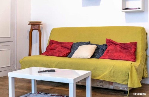 Bourges Apartment | Le Baldaquin quartier cathédrale-marais