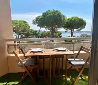 Tamaris Apartment | Le bleu de George Sand, hébergement de charme à Tamaris