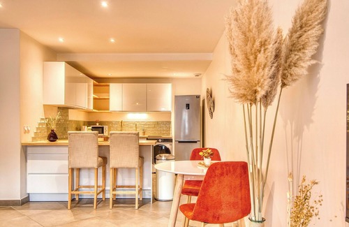 Brignais Apartment | Le Bohème - Climatisé - Superbe T2 centre village