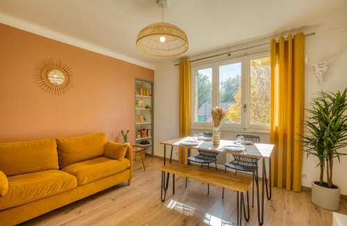 Cran-Gevrier Apartment | Le Boheme - MyCosyApart, Netflix