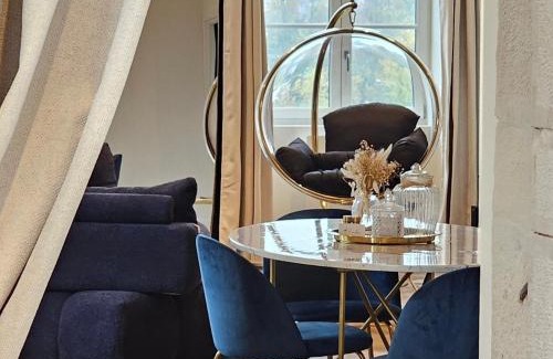 Belleville Apartment | Le Boudoir du Beaujolais