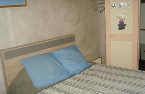Jumeaux Hotel | Le Bravard