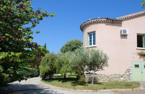 Manosque Apartment | Le Cabanon des Micocouliers