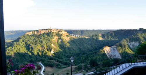 Lubriano House | Le Calanque La Terrazza su Civita