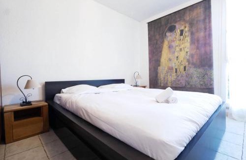 Les Beaux-Arts Apartment | Le Camarguais - TERRASSE ET PARKING