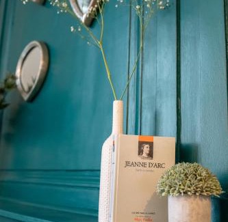 Old Town Apartment | LE CARPE DIEM