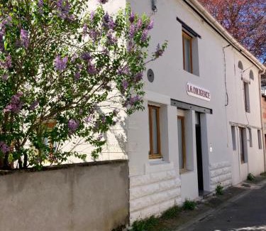 Saint-Jean-de-Losne Apartment | Le carrosse, la diligence, centre Saint Jean de Losne tarif 2pers 1 chambre, tarif 4 pers 2 chambres