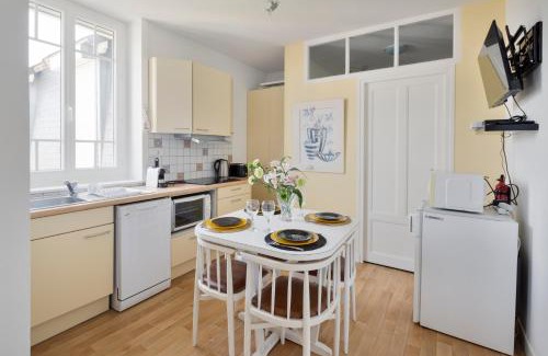 Saint-Lunaire Apartment | Le Cartier - 400 m de la plage, St Lunaire centre