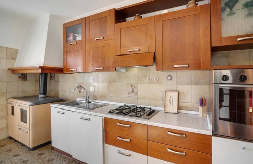 Imperia House | Le Casasse OLIVO - spacious country house amidst olive trees with sea view