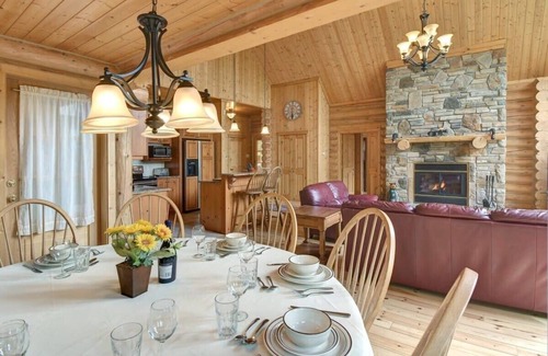 Fiddler Lake Resort Ski Chalet | Le Cerf #40 - Nature & Spa Retreat