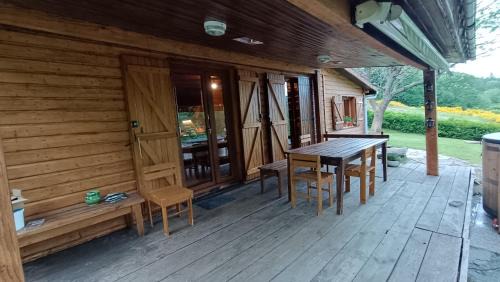 Lamadeleine-Val-des-Anges Ski Chalet | Le chalet de l'Ange - gîte - bain nordique