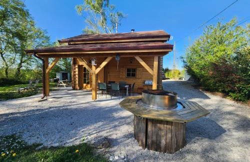 Beaujeu-Saint-Vallier-Pierrejux-et-Quitteur Ski Chalet | Le Chalet « au Fil de l’eau »