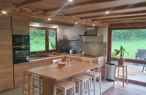 Loperhet House | Le chalet breton, Enjoy your vacations in a warm and green setting