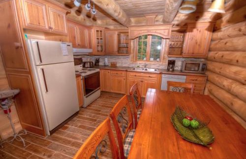 Saint-Tite-des-Caps Ski Chalet | Le Chalet Le Bois Rond Des Ruisseaux