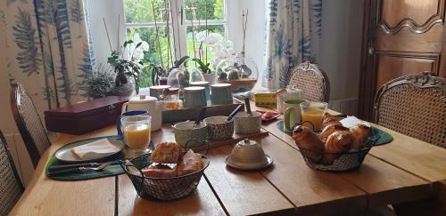 Crecy-en-Brie Bed & Breakfast | Le champ de l'eau