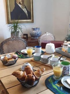 Crecy-en-Brie Bed & Breakfast | Le champ de l'eau
