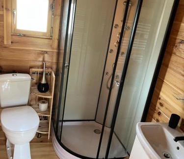 Frederic-Fontaine Ski Chalet | Le chant des grenouilles