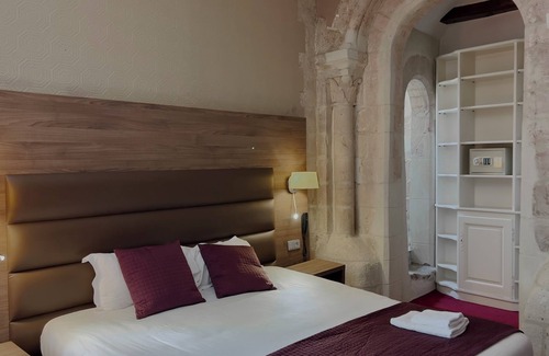 Bricquebec-en-Cotentin Hotel | Le Chateau de Bricquebec