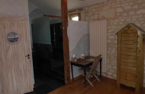 Vaudelnay Bed & Breakfast | Le Clos de La Pinsonnière