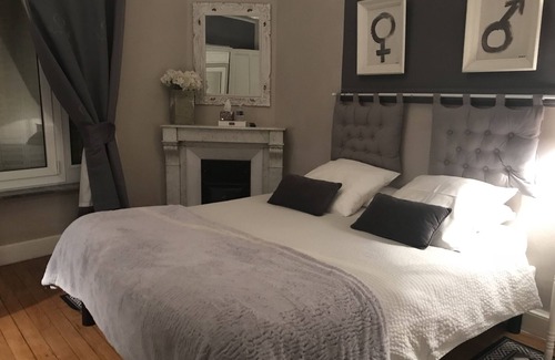 La Tour-du-Pin Bed & Breakfast | Le Clos De La Tour