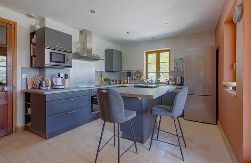 Cluny House | Le Clos des Acacias - CLUNY