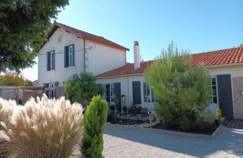 Pons Bed & Breakfast | Le Clos des Passiflores