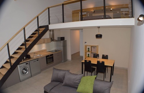 Saint-Privat-de-Champclos Apartment | Le Clos des Taulelles Gite 4* - L'Olivier