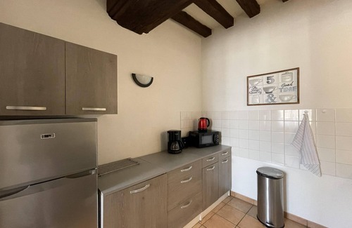 Auxerre Apartment | Le Coche d'Eau-Apartment-Modern-Ensuite-City view
