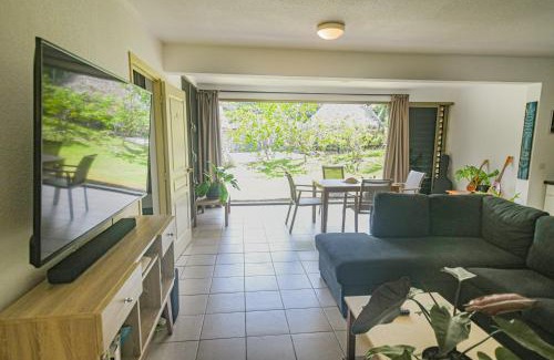 Vaitape Apartment | Le Coco Eden House Garden and Pool
