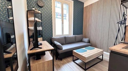 Louis Bertrand-Mirabeau-Semard Apartment | Le cocon de Victor